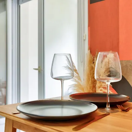 Decouverte Des Sables D'olonne A Quatre Appartement